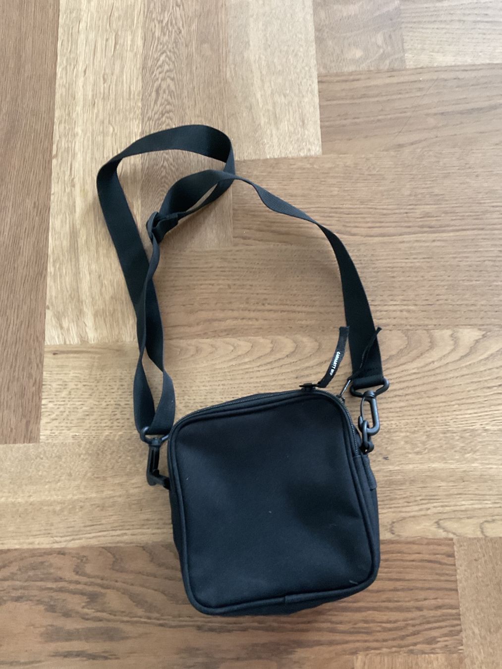 Carhartt Borse: Carhartt Umhängetasche Schwarz – Usato da Basel venduto da cme03 1