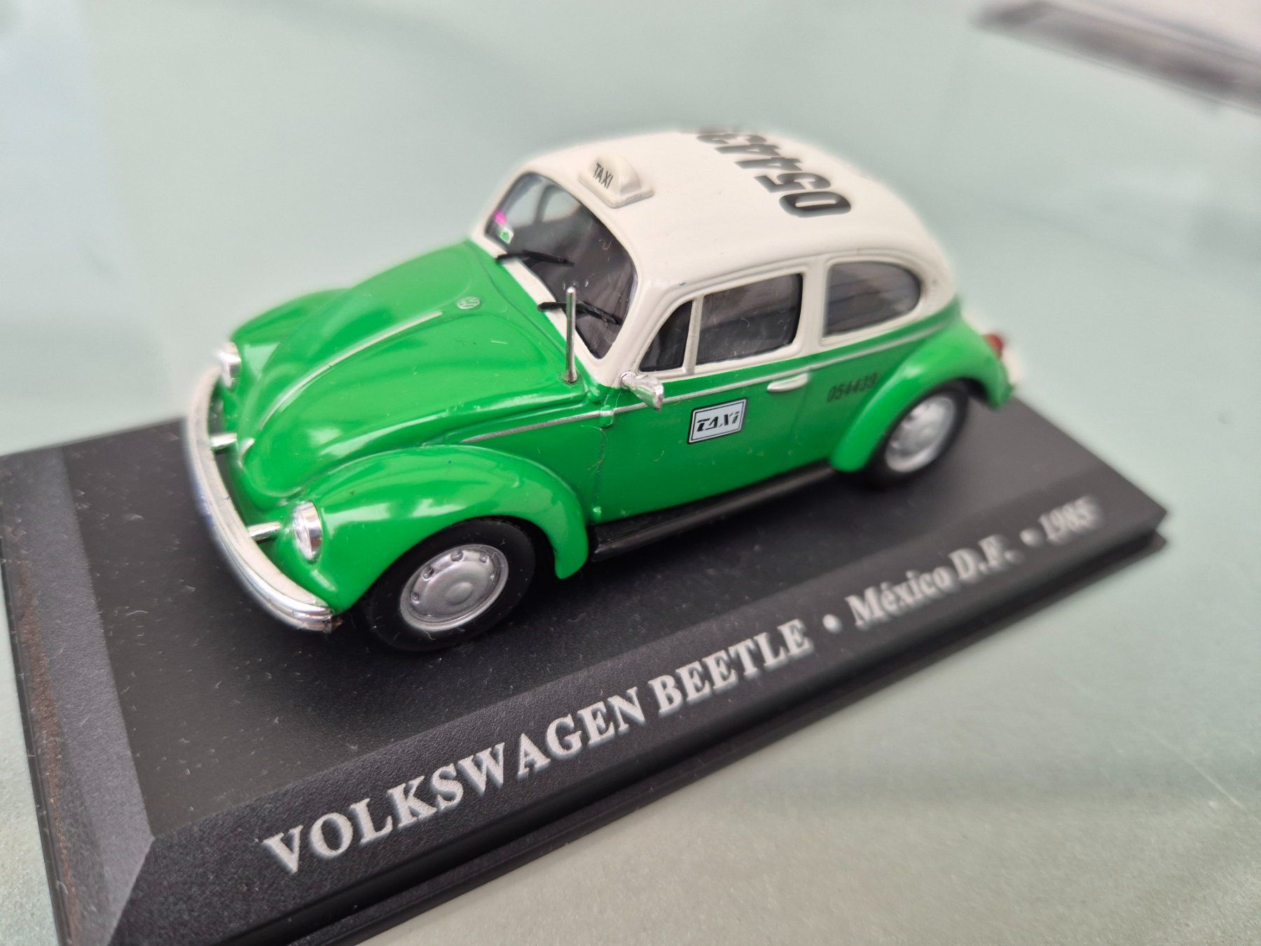 Volkswagen Modellini d'auto: VW Käfer Taxi Mexico. 1:43. – Usato da Oberbuchsiten venduto da laffite54 5