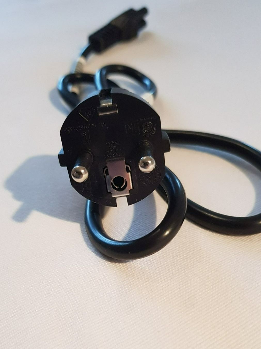 Kabel: Netzkabel – Neu und originalverpackt aus Suhr von JamesM19 2
