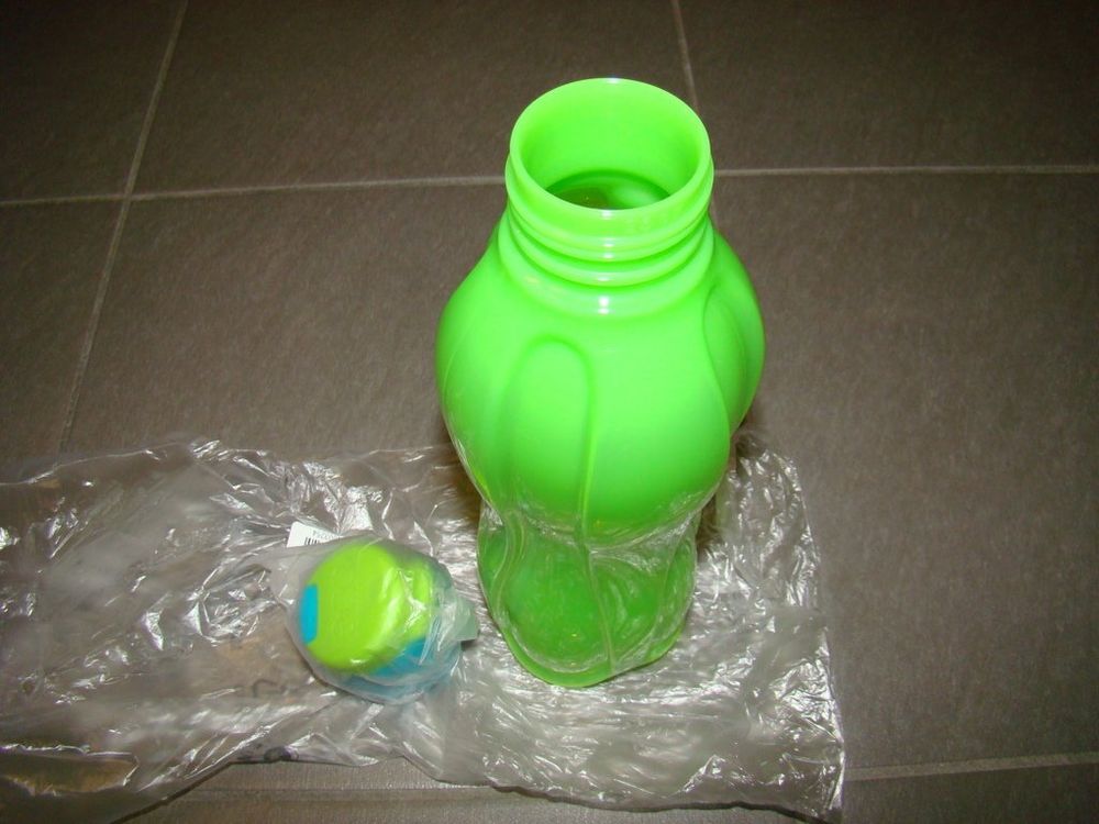 Tupperware Eco Sport Bouteille 750 ML Bleu foncé/Jaune