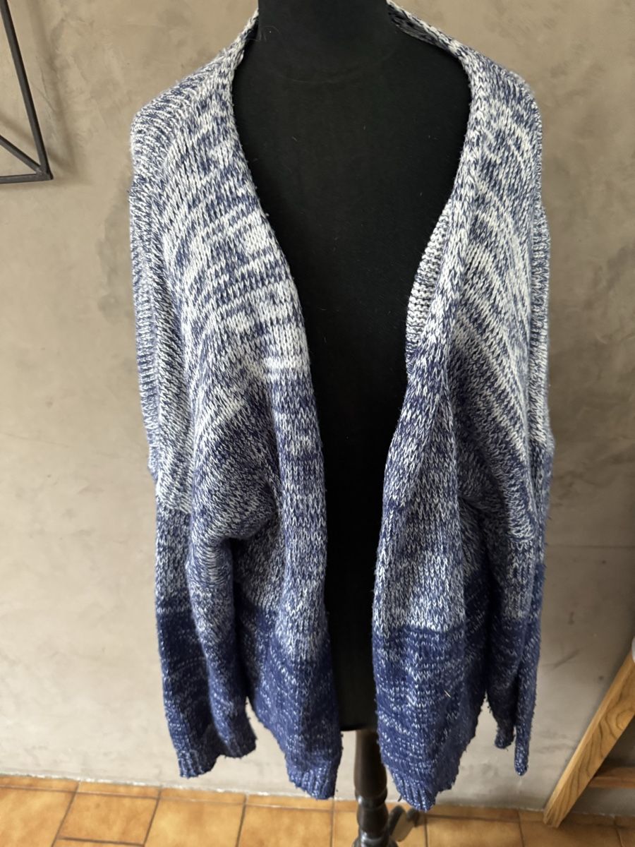 Gilet & Giacche senza maniche: Cardigan ELDYS taille XL Moi  – Usato da Veyrier venduto da kimedovapa
