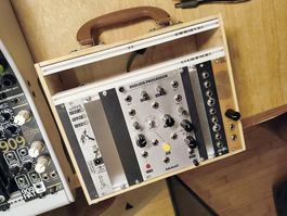 DIY Eurorack Case 42HP mit TipTop uZeus Power