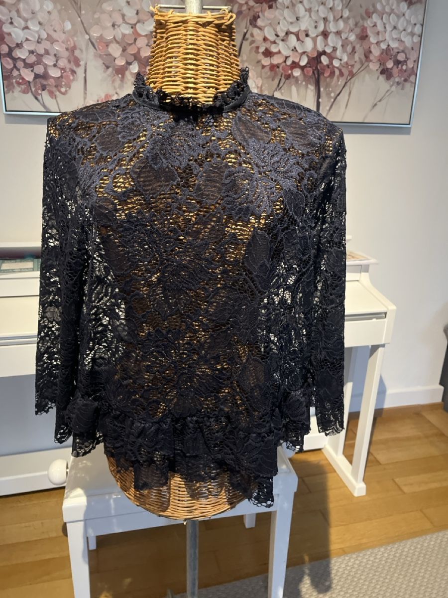 Only Camicette: Elegante Spitzenbluse, Only, M – Usato da Solothurn venduto da Bobesch08