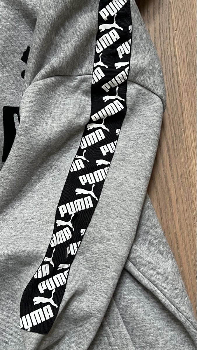 Puma Maglioni & Felpe: Puma Kapuzenpullover Gr.S - Neu mit Etikett – Nuovo e nell'imballaggio originale da Visp venduto da bluenero 2