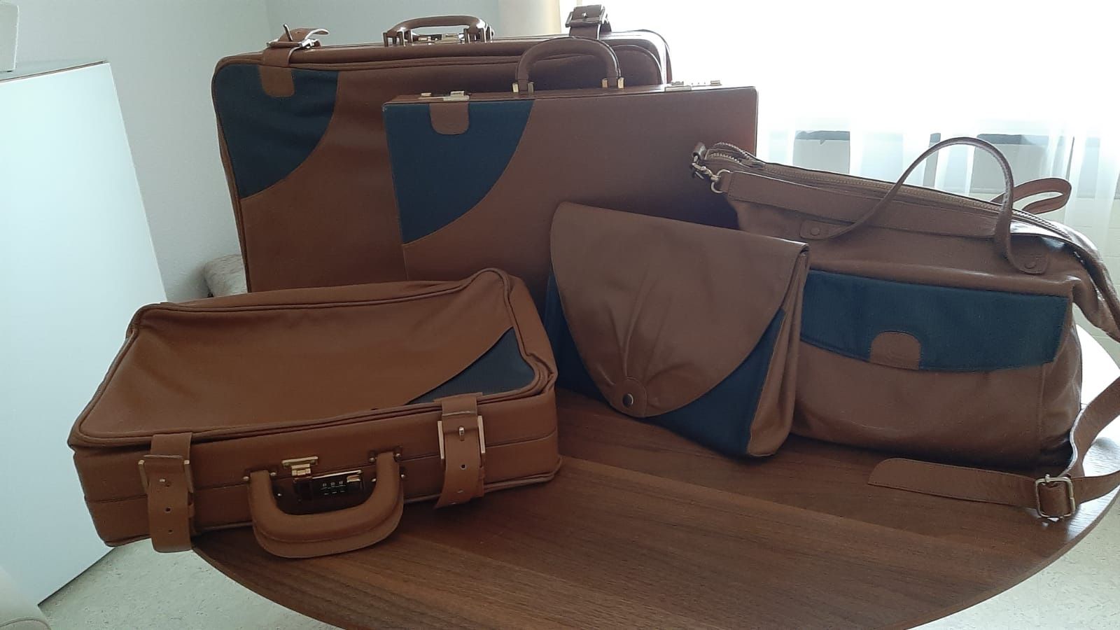 Reisekoffer: Reiseset GEM – Gebraucht aus Obstalden von Porco13