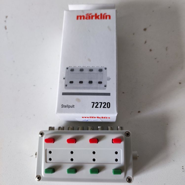 2-st-ck-schaltpulte-m-rklin-72720-kaufen-auf-ricardo