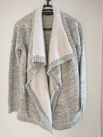 Hübsche Damen Strickjacke Blackbox Gr. M mit Teddystoff