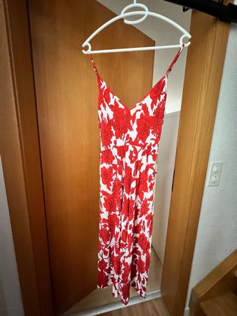 Kleid Blumenmuster Rot Weiss Grösse S neuwertig