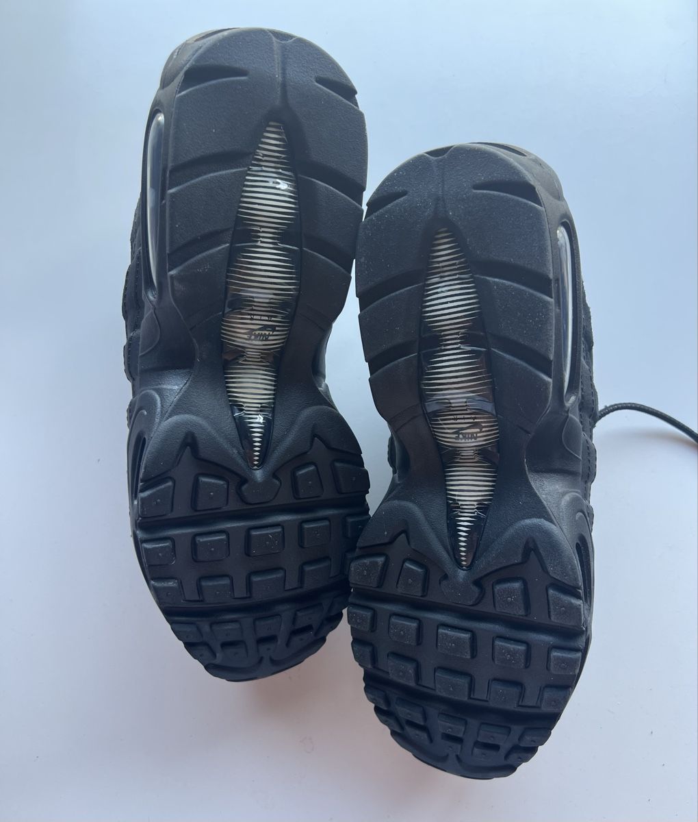 Nike Chaussures hommes: Nike Air Max 95 neu 42.5 – Neuf (Voir description) à Bern par BestBrandSeller89 2