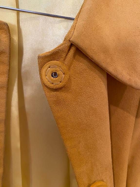 Vestes: Lederjacke Wildleder Suede gelb – D'occasion à Zürich par Shokafhi 3