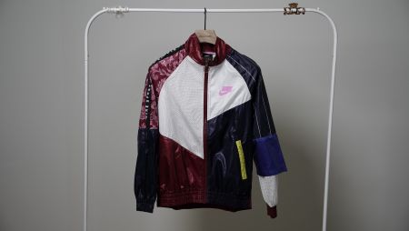 Nike Sportswear Trainingsjacke Oversized Damen Grösse XS