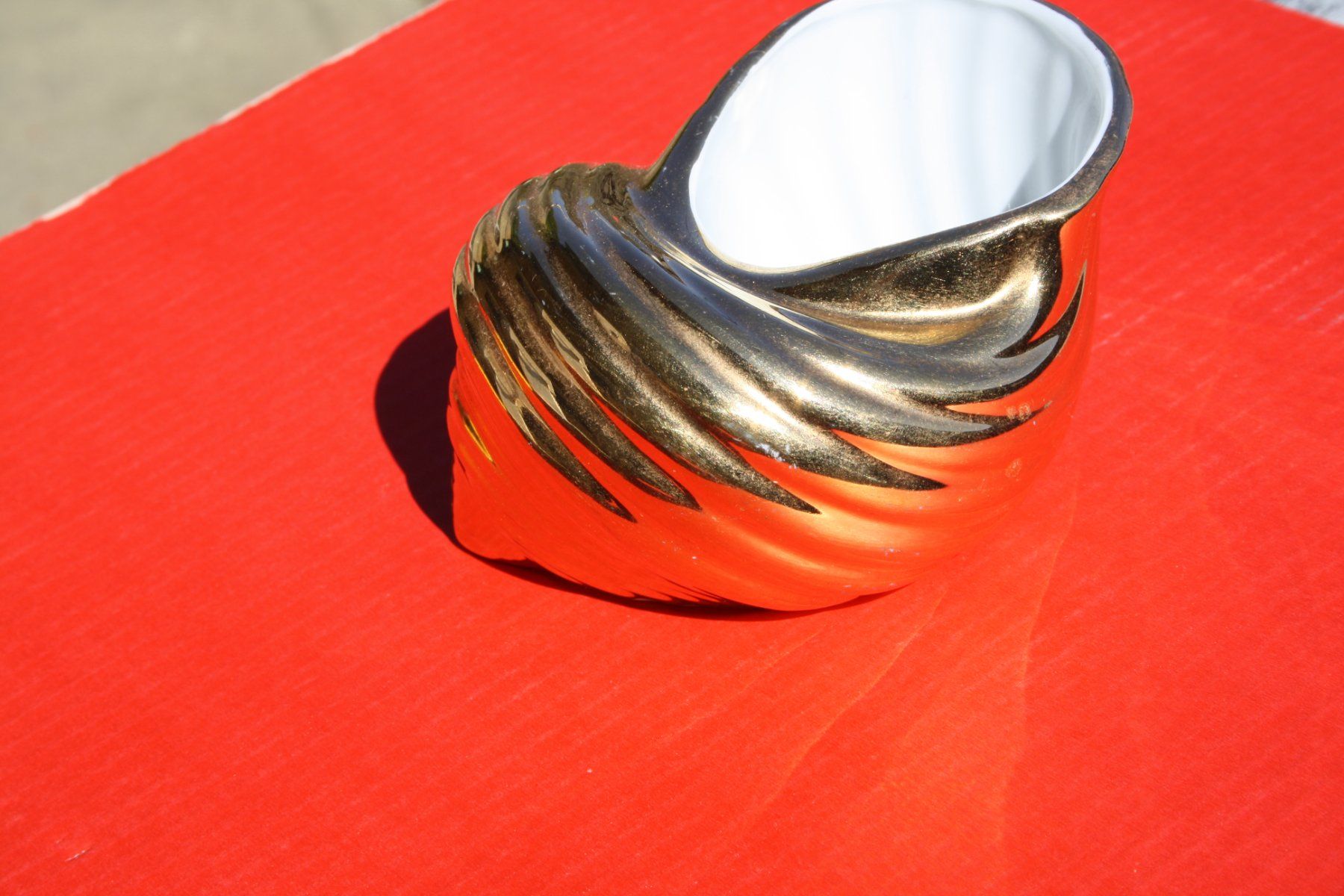 KPM Ciotole: KPM MUSCHEL MUSCHELSCHALE GOLD – Usato da Wauwil venduto da Pneuedy 1