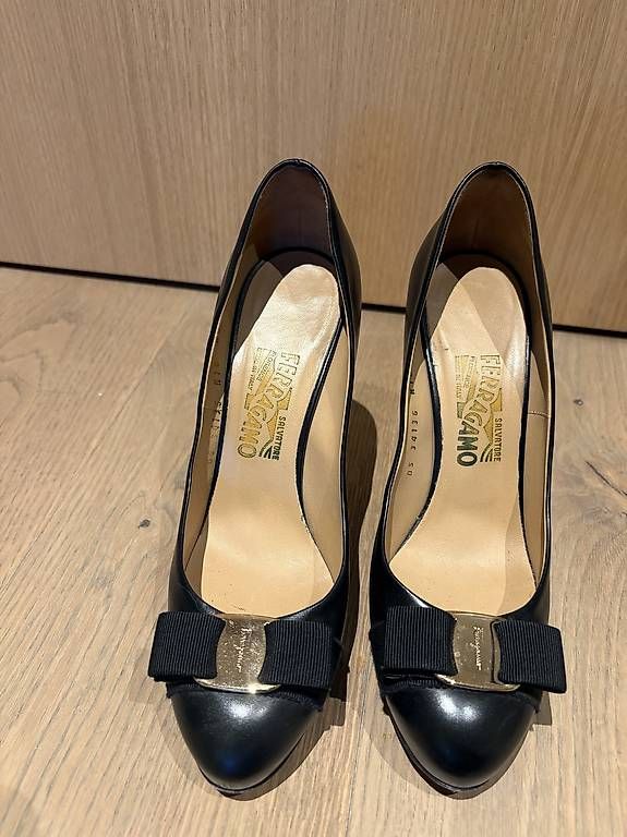 Scarpe da donna: Salvatore Ferragamo Heels – Usato da Herrliberg venduto da jil_y77h