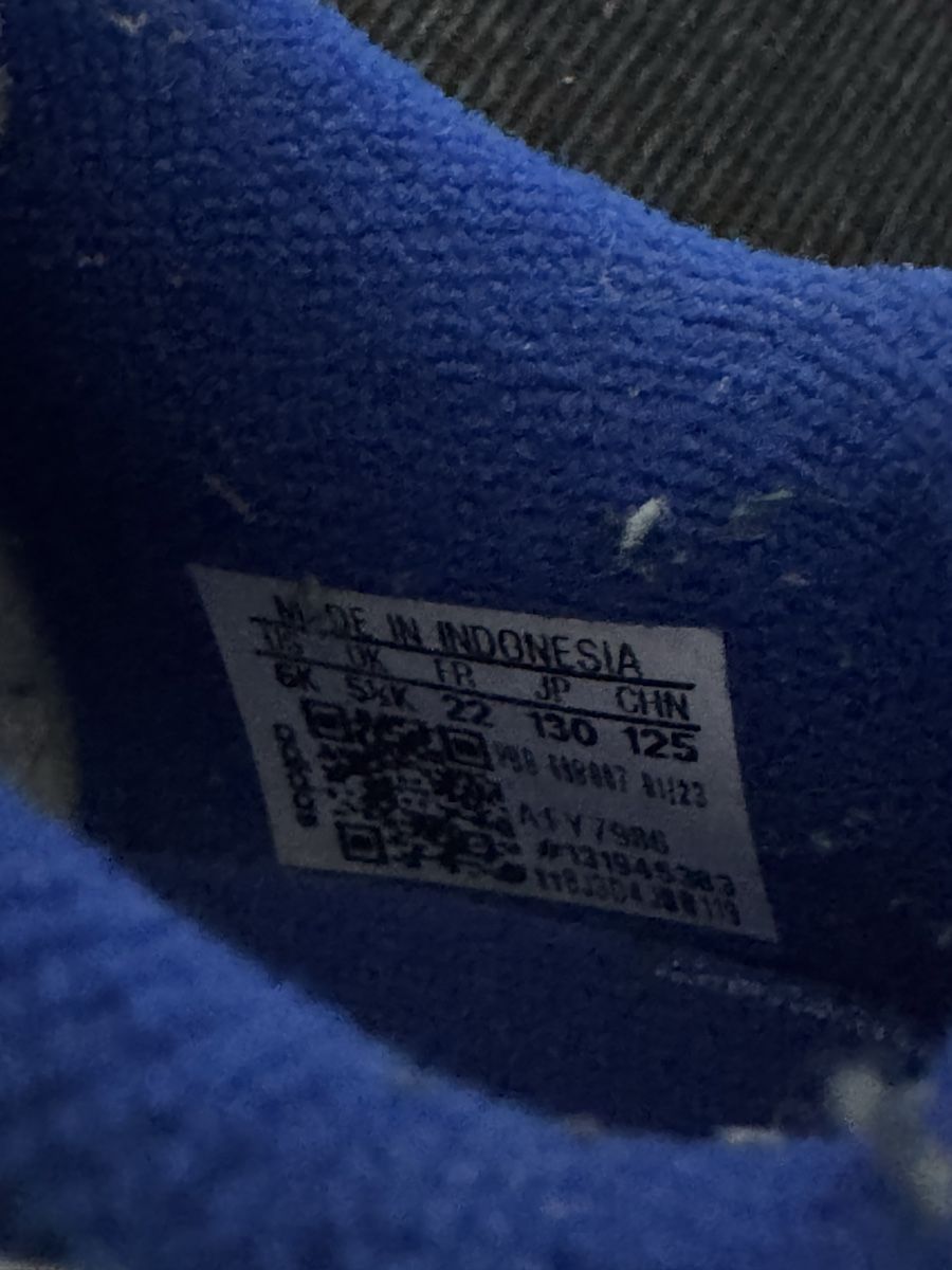 Adidas Scarpe per ragazzi: Baskets Adid as garçons blanches et bleues, pointure 22, – Usato da La Chaux-de-Fonds venduto da kel_9khc 3