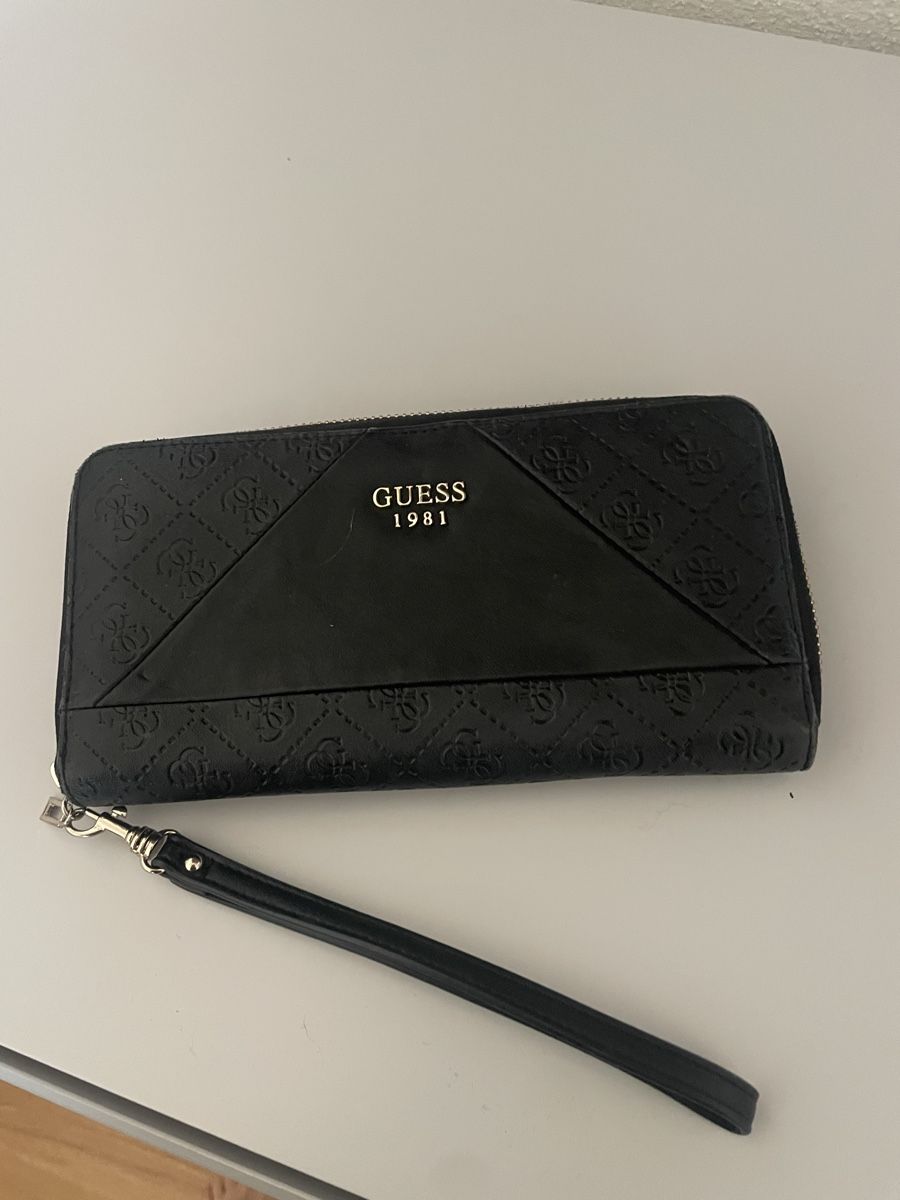 Guess Portamonete: Schwarzes Guess Portemonnaie – Usato da Uster venduto da -_Loris_-