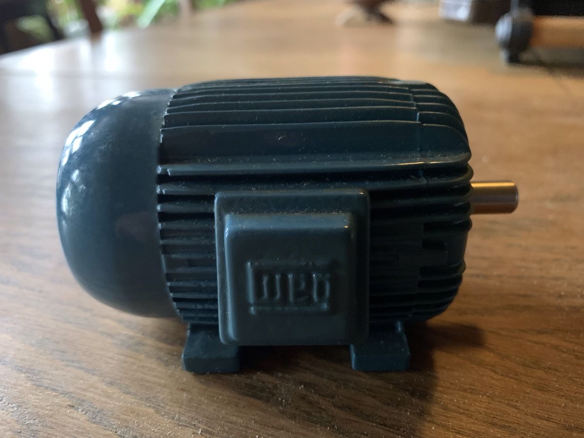 Kit di modellismo & Modellini statici: Modell, WEG-E-Motor, Briefbeschwerer, neuwertig – Usato da Dussnang venduto da pml253 3