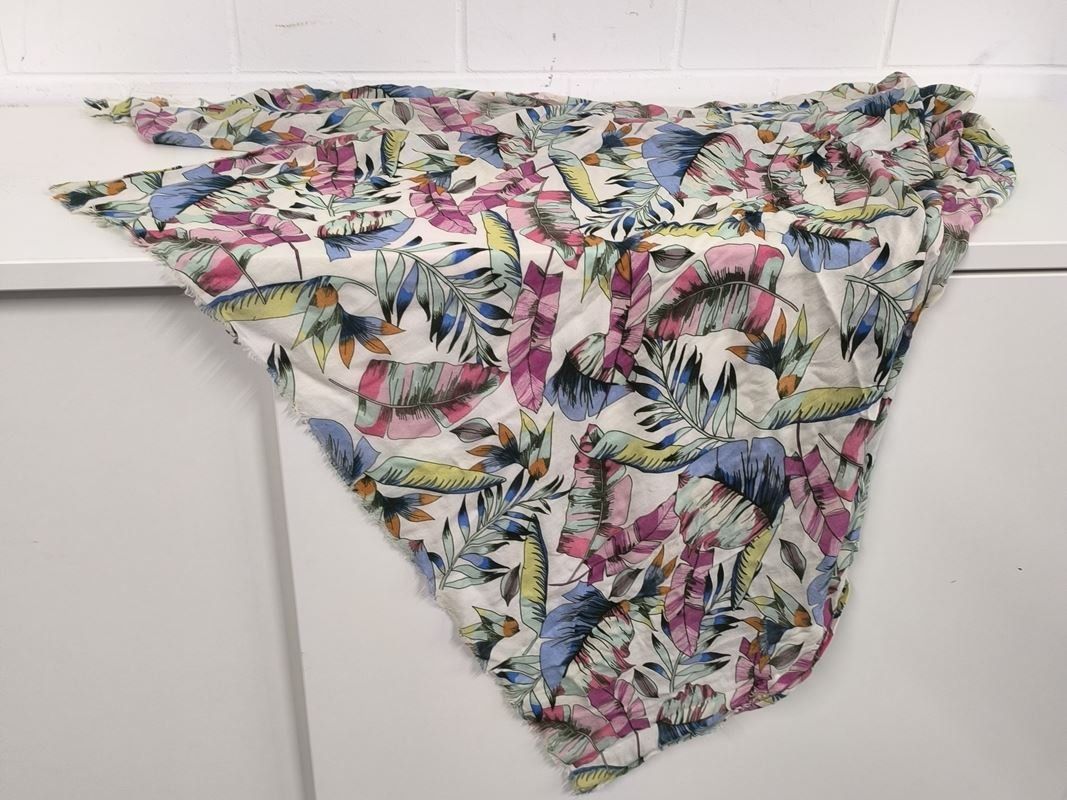 Foulards & écharpes: Baumwolle Schal – D'occasion à Rüti ZH par Restwert_Rueti_ZH 2