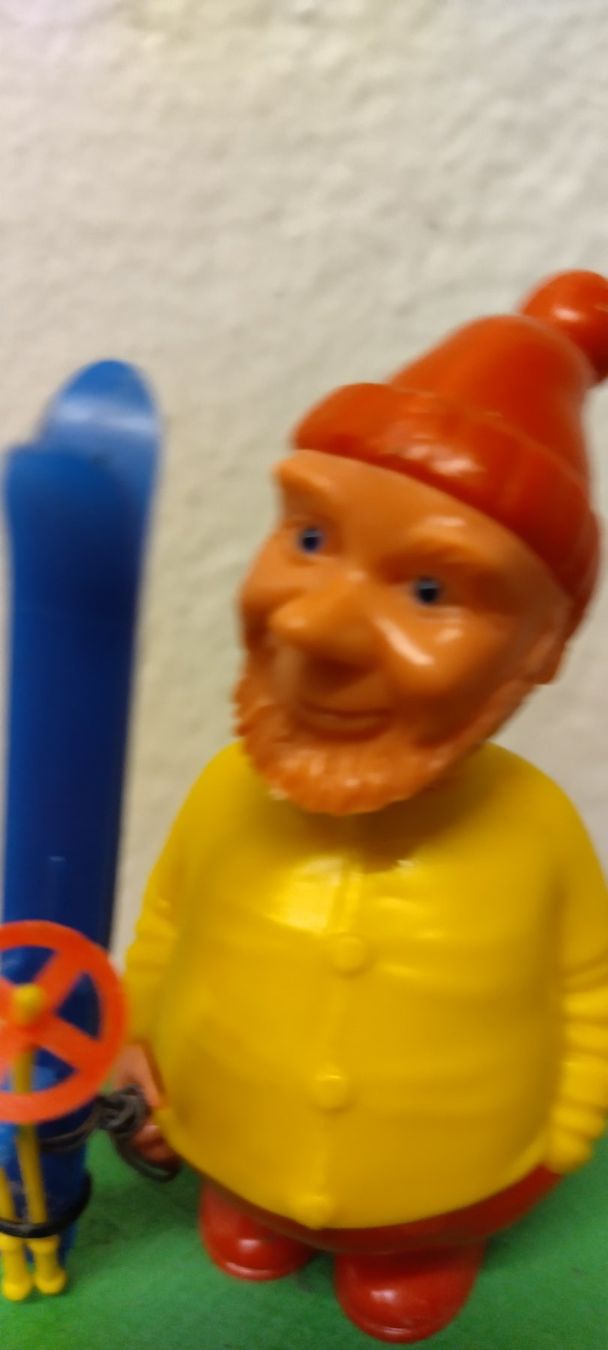 Statuette: Wackelzwerg mit Ski – Usato da Wettingen venduto da Arthur054