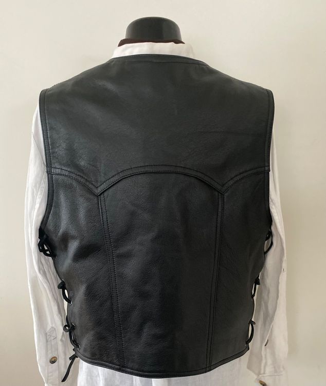 leichtes Leder Gilet in alt-Optik (Gebraucht) in Aefligen für CHF 2 - mit Lieferung auf