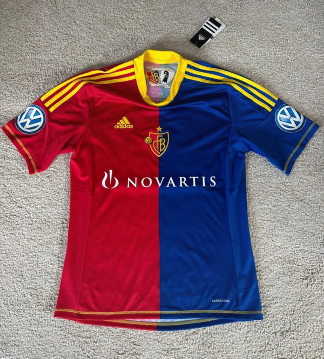 Canottiere & Pantaloni: FC BASEL 2012-2013 M.SALAH #22 Trikot M Neu – Nuovo e nell'imballaggio originale da grandvaux venduto da SwissOnTracksHO 1