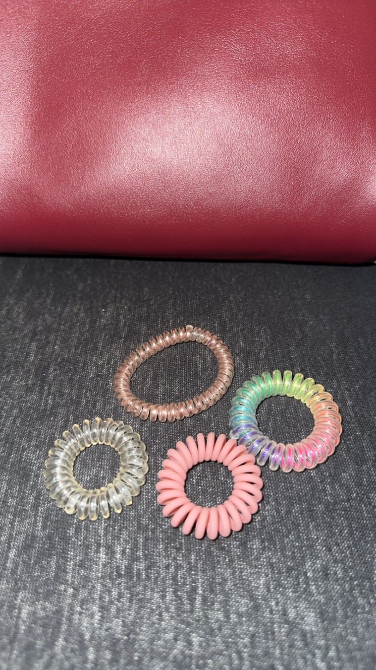 Accessori per capelli: diverser Haarschmuck von Invisibobble – Nuovo (secondo la descrizione) da Oftringen venduto da tola19 2