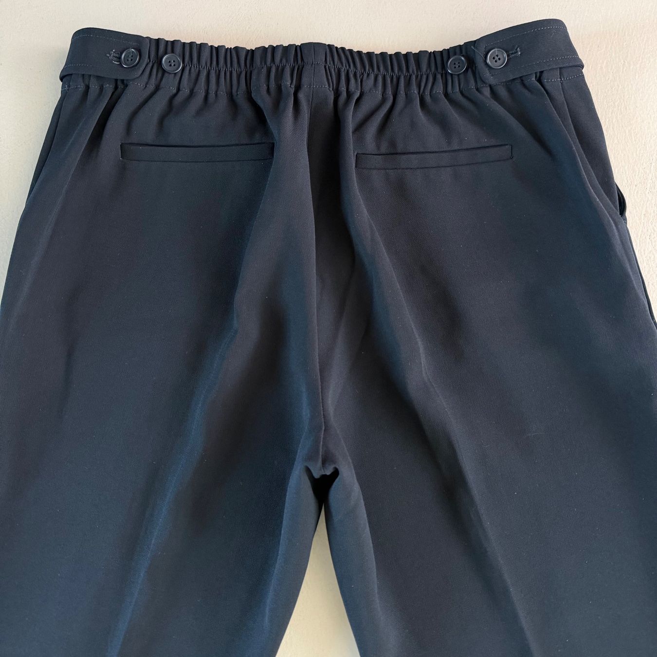Theory Pantalons: THEORY Hose 🖤 – D'occasion à Zürich par ClosetQueen 5