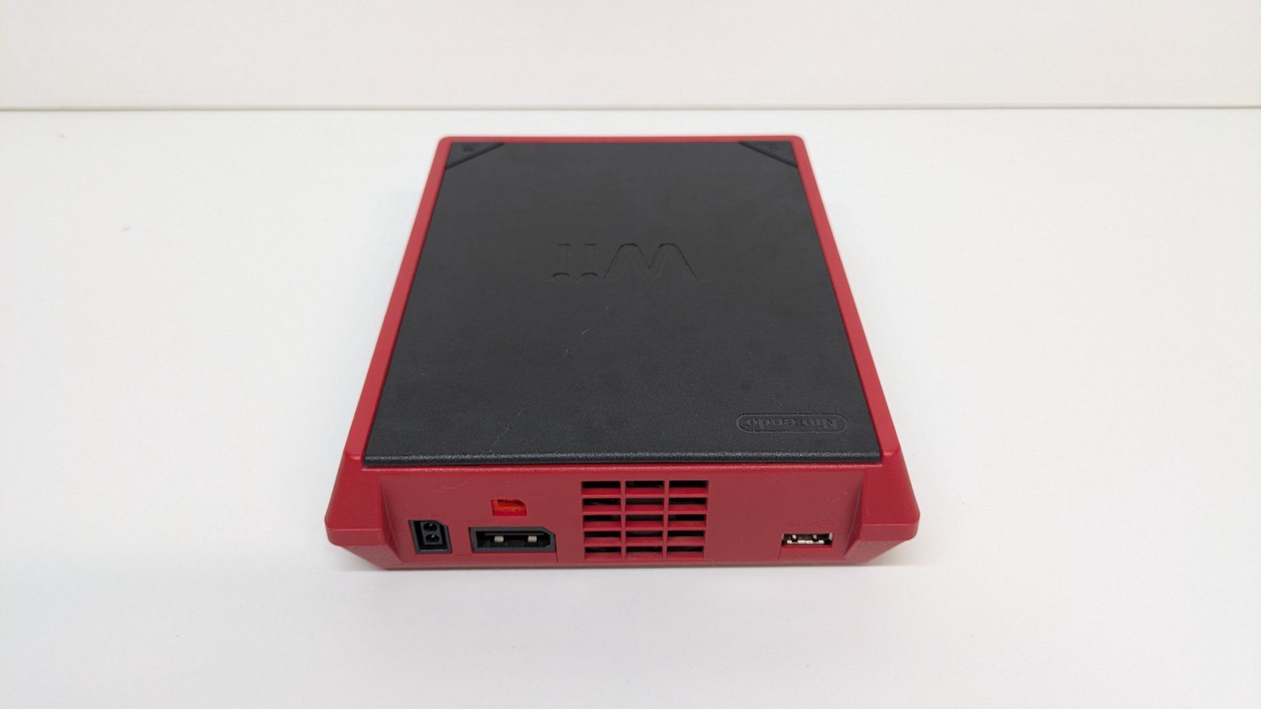 Nintendo Console: Nintendo Wii Mini mit Zubehör – Usato da Menziken venduto da mame18 3