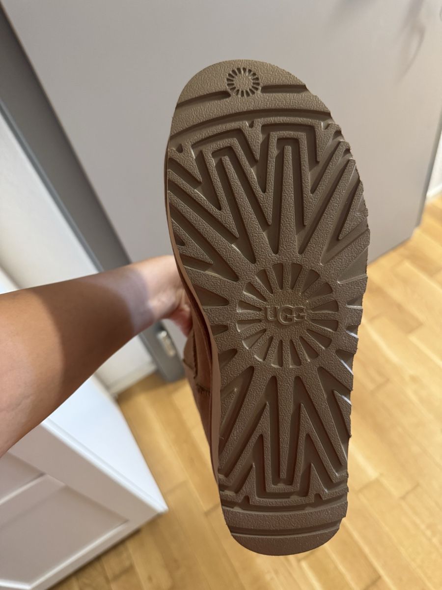 Ugg Chaussures femmes: UGG  – Neuf (Voir description) à Zuchwil par Sevval.D 2