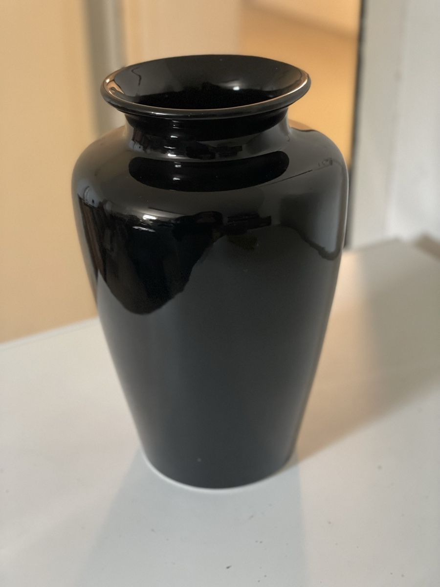 Vasi & Recipienti: Blumenvase schwarz – Usato da Siebnen venduto da sab_8v6t