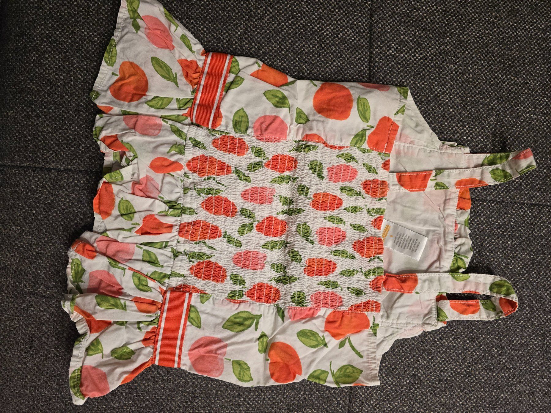 Blusen, T-Shirts & Tops: Oberteil für ca. 8 Jährige – Gebraucht aus Büttikon AG von Amineah 1