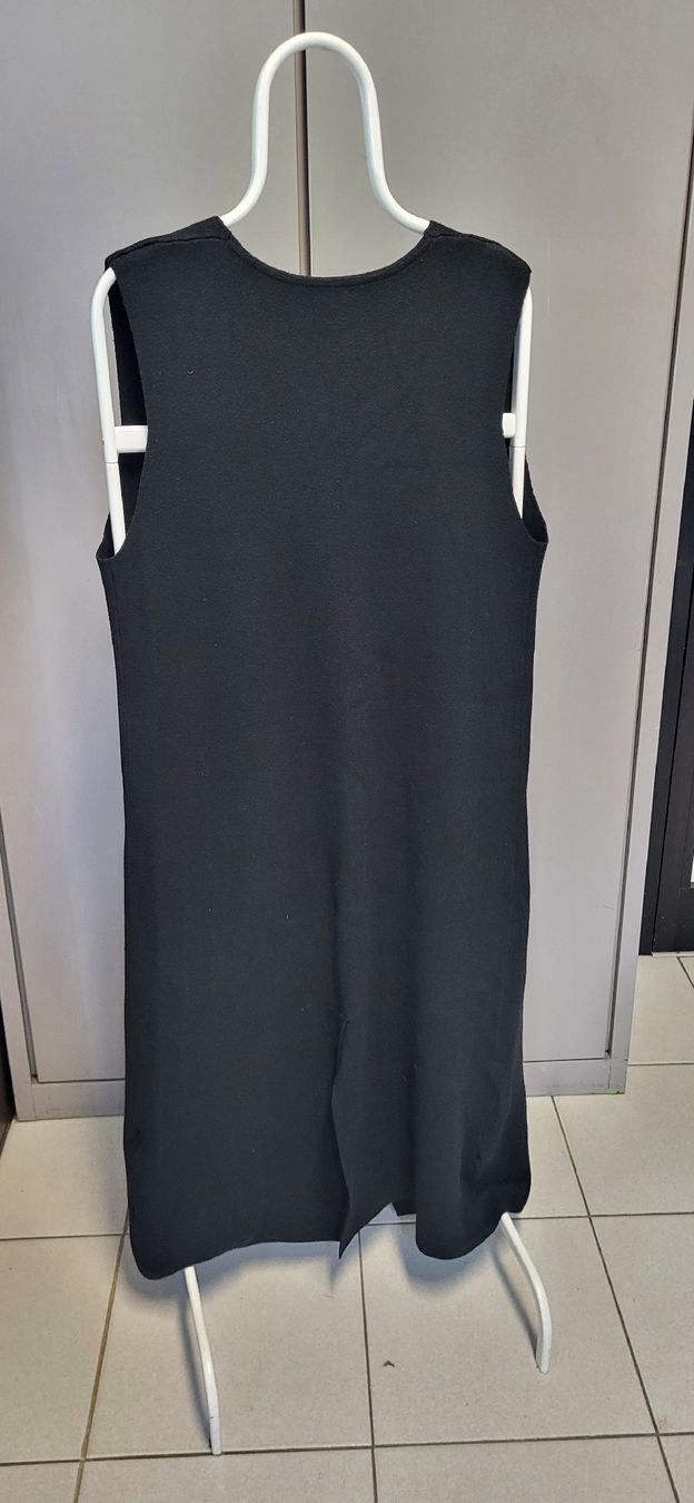 Gilets & Westen: Schwarze, lange Strickweste von Evis, Grösse M/L, – Gebraucht aus Figino von mayam63 2