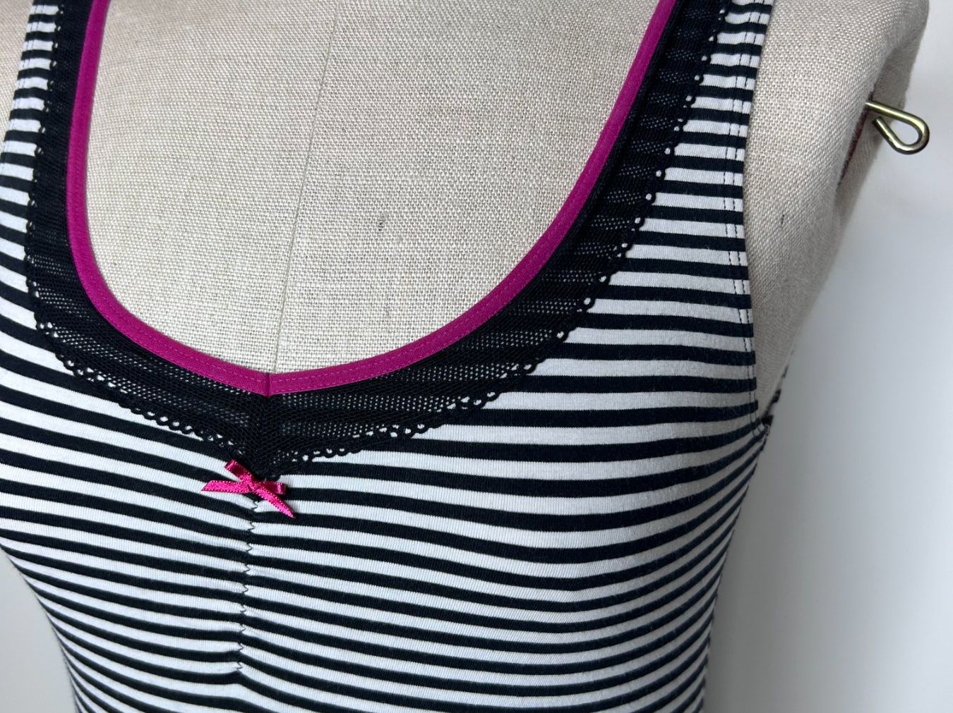 H&M Top: SKINY Top – Usato da St. Gallen venduto da look-twice 1