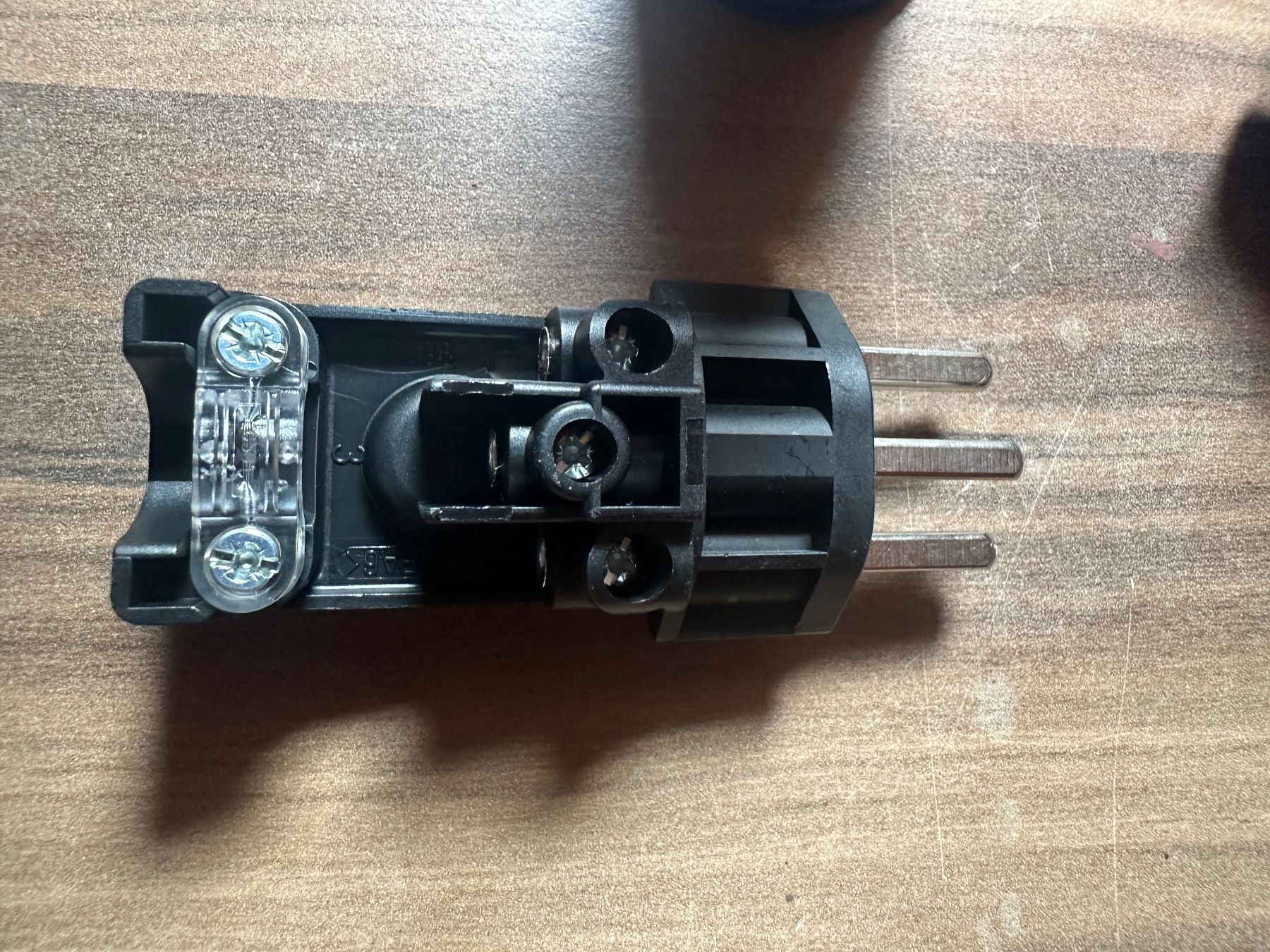 Spine: 4.Stk Stecker T23 Neu – Usato da Huttwil venduto da Bolpa 2