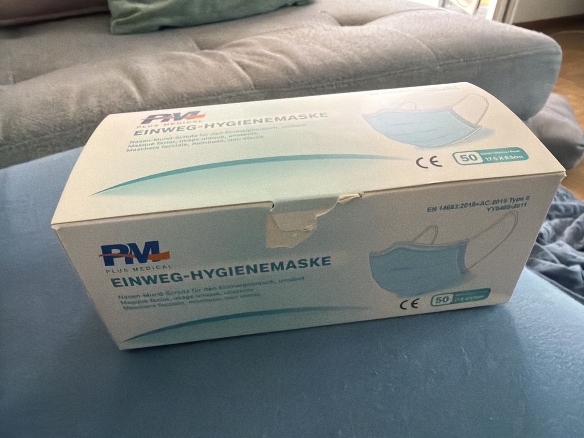 Prodotti per la cura medica: Einweg-Hygienemasken  – Nuovo (secondo la descrizione) da Aarau venduto da Tam6