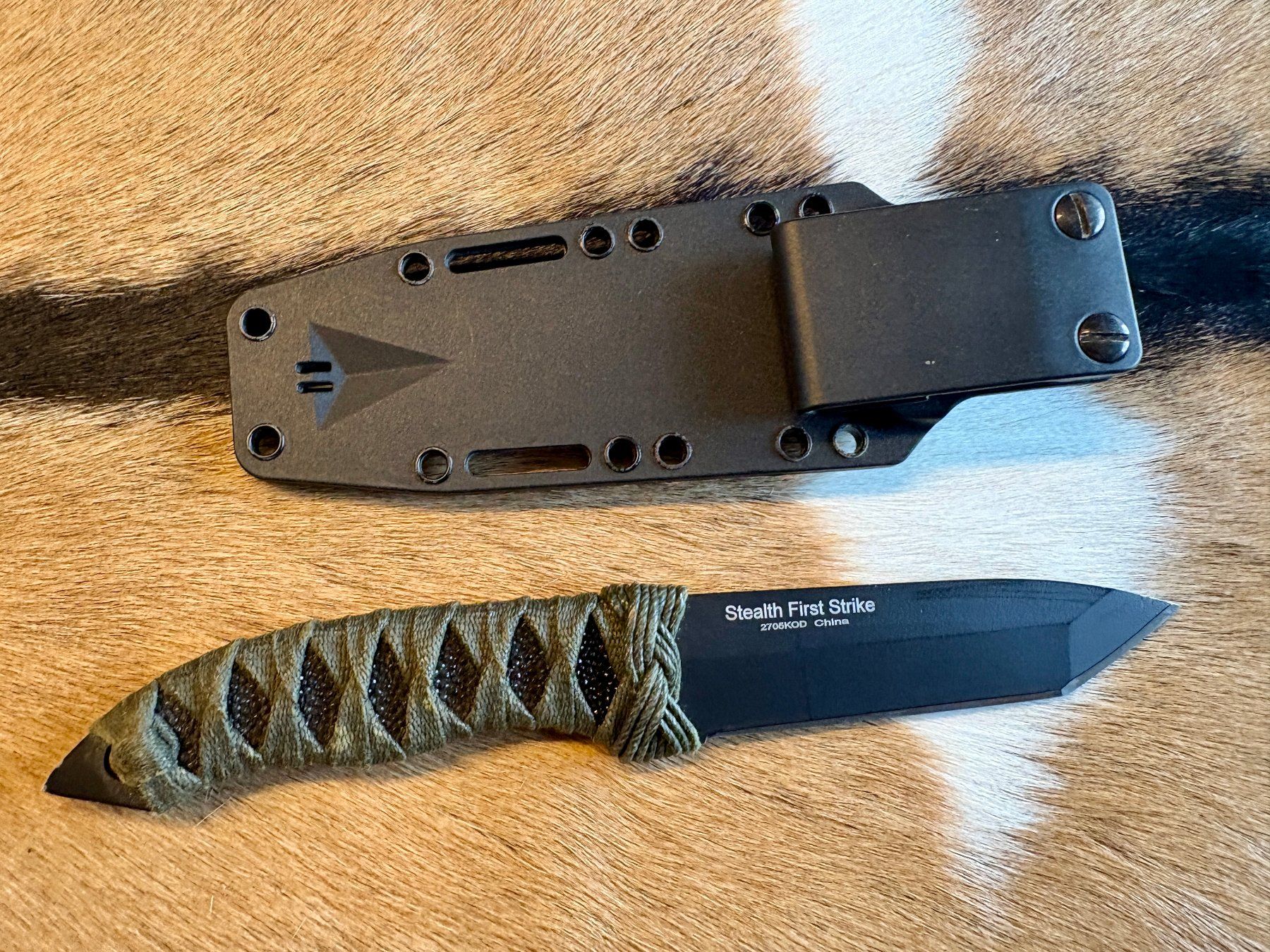 Couteaux militaires: CRKT Stealth First Strike Messer – D'occasion à Frick par mar_vs5y 1