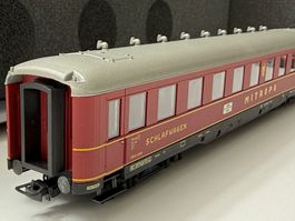 Liliput L383302 - DB Ep lll Schürzenschlafwagen / DC