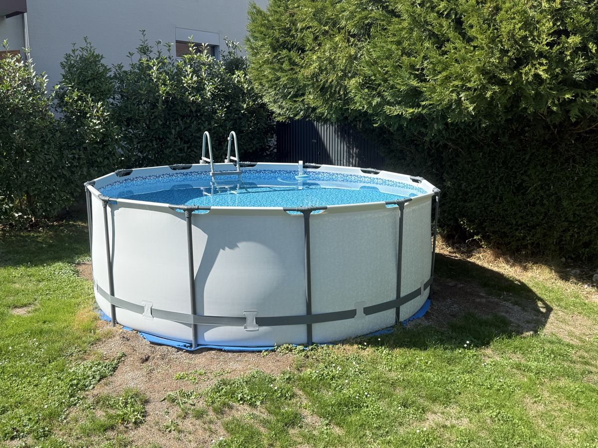 Bestway Piscine: Bestway 360 x 120 – Usato da Langendorf venduto da LaurentCH1