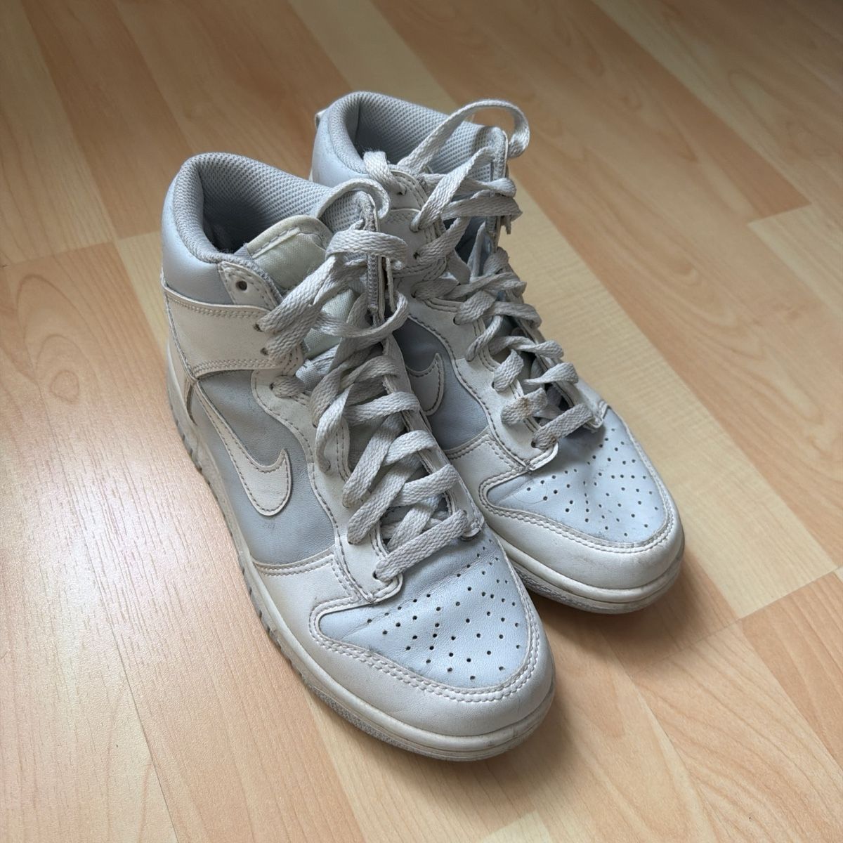 Nike Scarpe da uomo: Nike Dunk High Grey/White, Size 37.5 – Usato da St. Gallen venduto da ber_82p9 4
