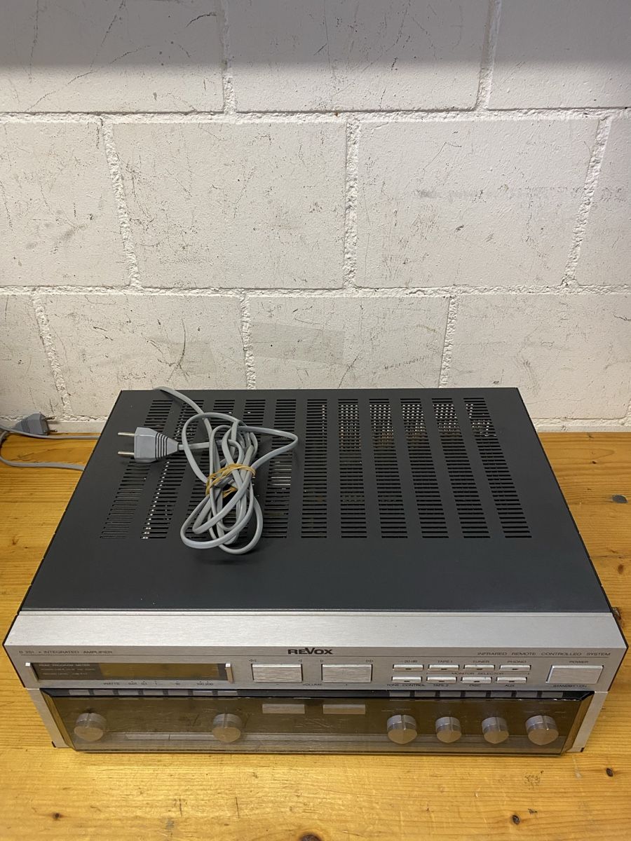 Revox Receiver: Revox B251, B261, B225 – Defekt aus Luzern von Harikan 5