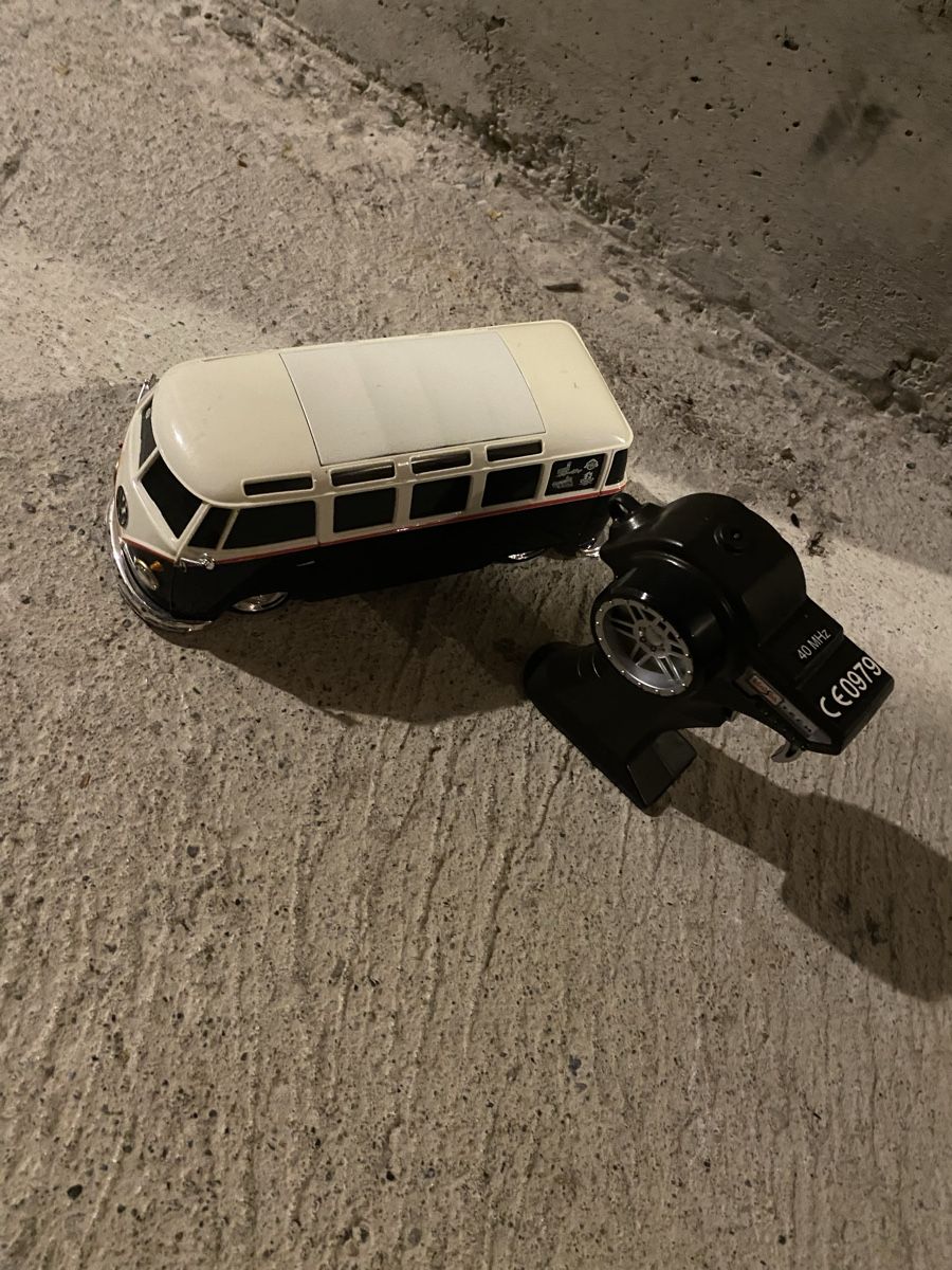 Jouets: Bus mit Fernbedienung  – D'occasion à Langenthal par flower101 7