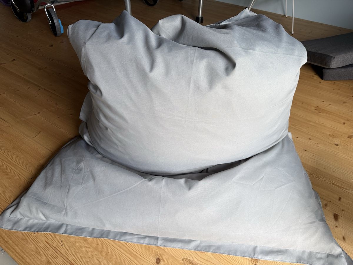 Beliani Cuscini: Sitzsack Beliani grau – Usato da Jona venduto da amsel09