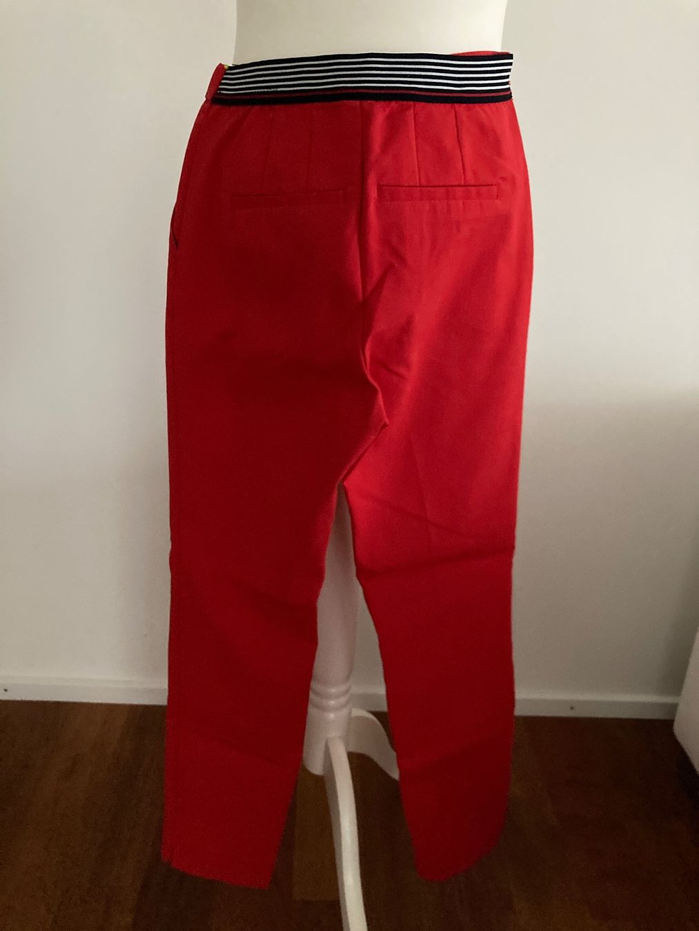 Zara Hosen: Hose rot Gr. 34/XS Zara – Gebraucht aus Stansstad von InStyle8 1