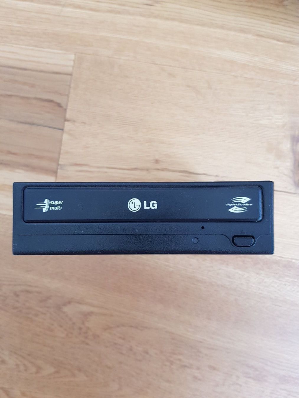 LG PC: LG Super Multi DVD Rewriter – Usato da Märwil venduto da Heubi76