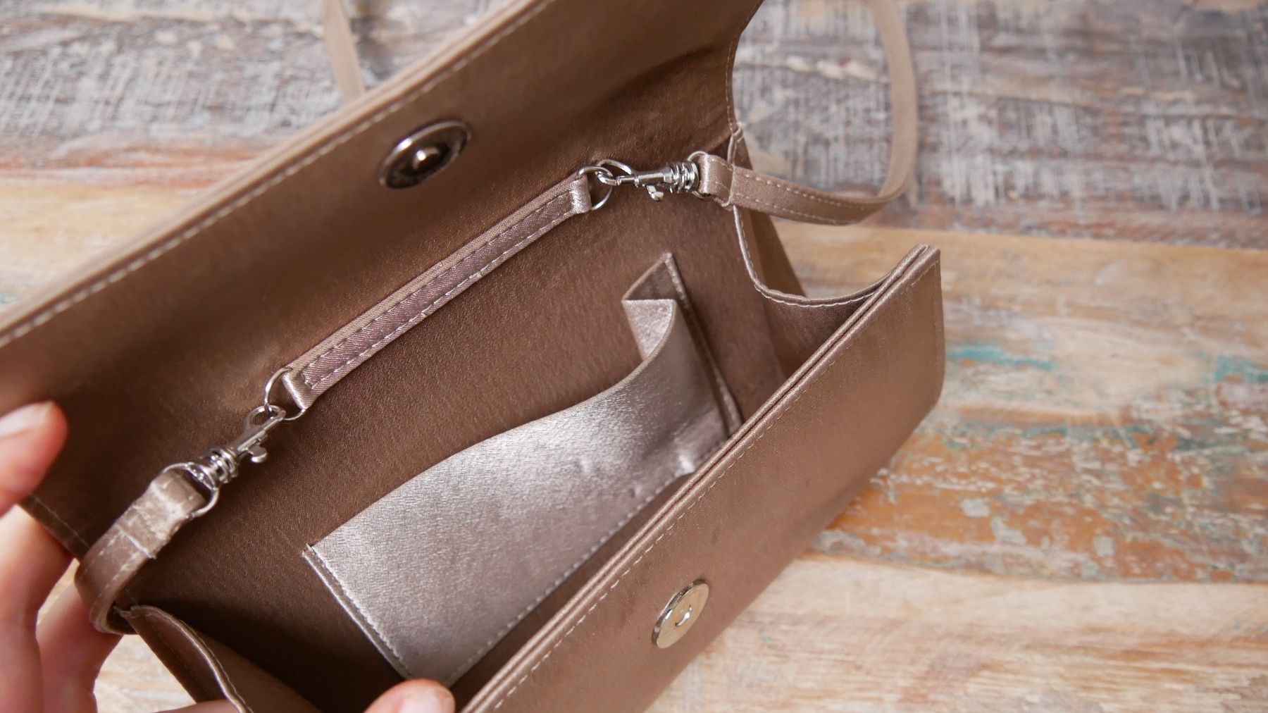 Borse da donna: Abendtasche Balltasche Gold glänzend Glitzer – Usato da Zürich venduto da julia_vina 1