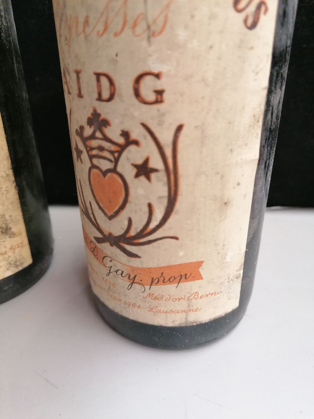 Spiritueux: 2 BOUTEILLES CRÊT DESSOUS CLOS DU CRÊT 1971 – Neuf (Voir description) à Genève par Leboucheoreilles 4