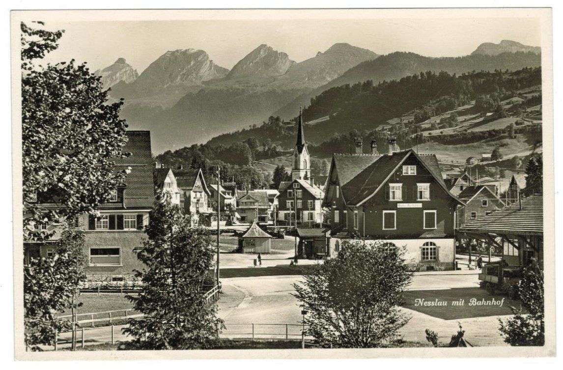 Cartoline postali: AK Nesslau mit Bahnhof – Usato da Zürich venduto da Tolima194