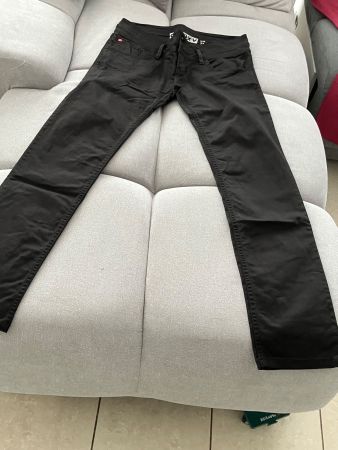 Pantalon Roxy noir, slim, taille 32  ( L)