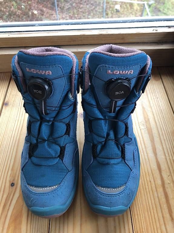 Schuhe für Jungen: Lowa Winterschuh 33 – Gebraucht aus Bannwil von celine24