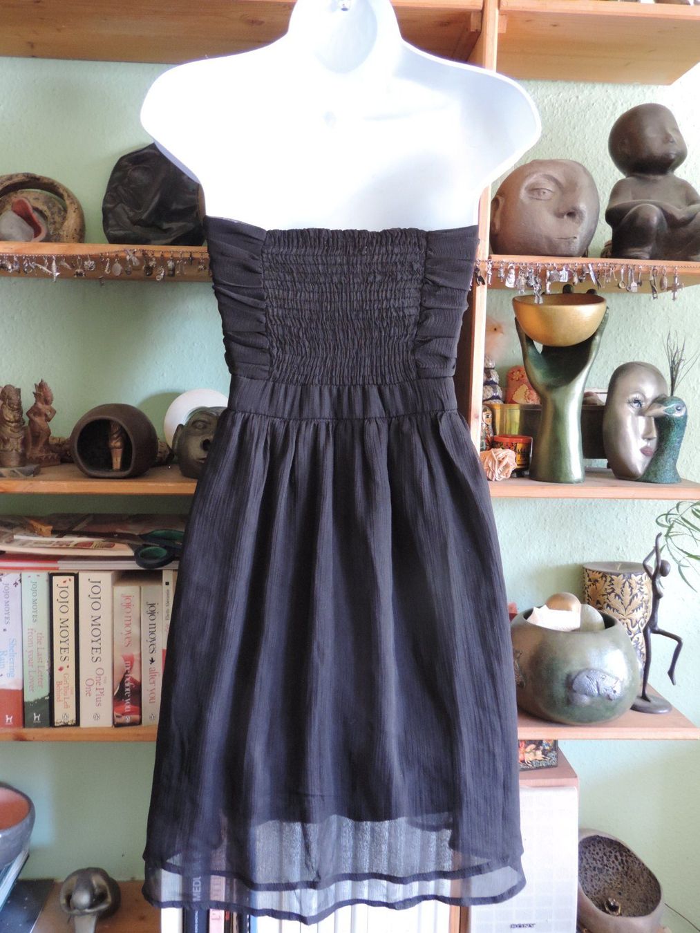 Kleider: jolie robe noire bustier – Gebraucht aus Genève von Axelle333 8