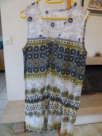 Leichte Sommerbluse  Gr. 42 / neuwertig